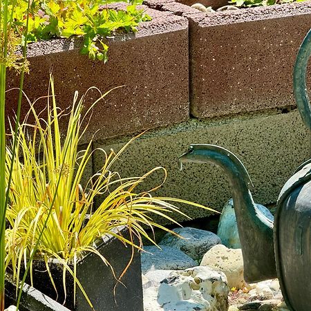 Segelund - Zeit Fuer Uns- Ruhige Und Sonnige Ferienwohnung Mit Terrasse Und Garten Nahe Strand Und Ostsee Schonhagen  Ngoại thất bức ảnh