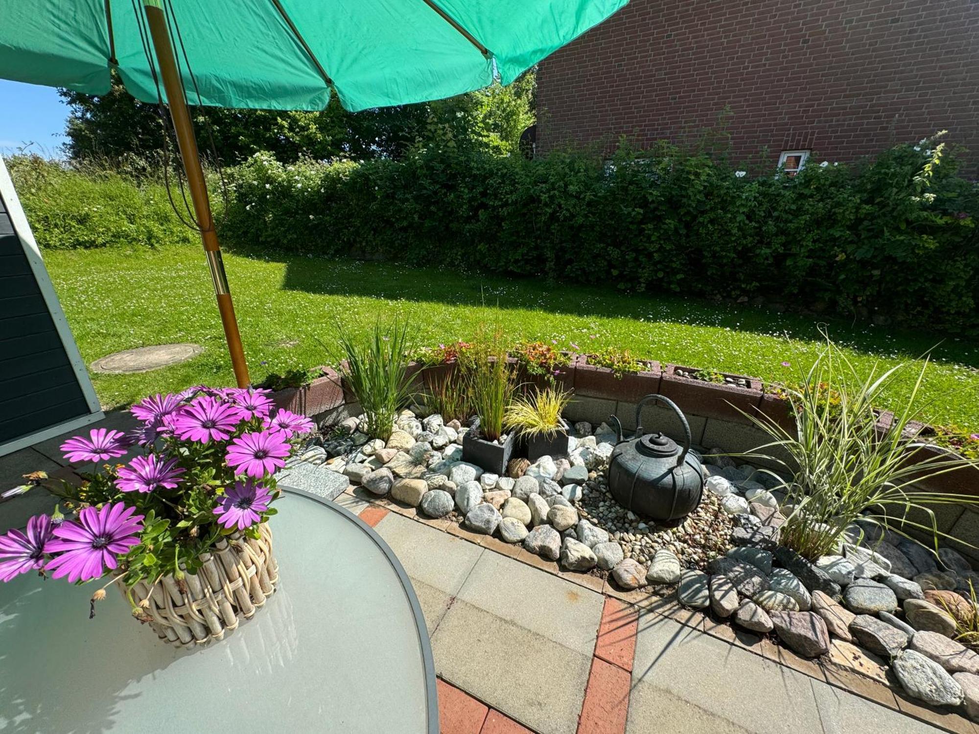 Segelund - Zeit Fuer Uns- Ruhige Und Sonnige Ferienwohnung Mit Terrasse Und Garten Nahe Strand Und Ostsee Schonhagen  Ngoại thất bức ảnh